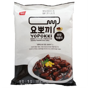 Jjajang Topokki Токпокки с соусом Чачжан (рисовые палочки с соусом), 120г 8809054400925